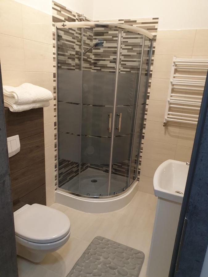 Motel Na Stacji Paliw Ustronie Morskie Εξωτερικό φωτογραφία